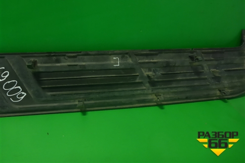 Накладка подножки правой (517716A130) для Toyota Land Cruiser Prado(150) с 2009г (Ленд Крузер Прадо)