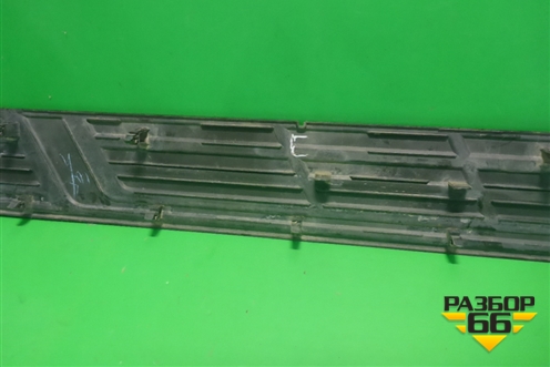 Накладка подножки правой (517716A130) для Toyota Land Cruiser Prado(150) с 2009г (Ленд Крузер Прадо)