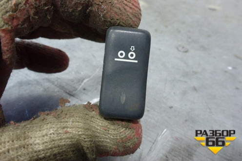 Кнопка (см фото) (81255030255) для MAN TGA 4-Series  с 2000-2008г (ТГА)