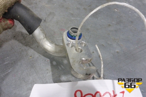 Трубка кондиционера (от компрессора на печку) (977643E000) для Kia Sorento I с 2002-2011г (Соренто 1)