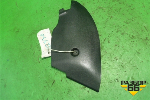 Накладка внутренняя (на консоль правая) (BP4K64231) для Mazda Mazda 3 (BK) с 2003-2009г 