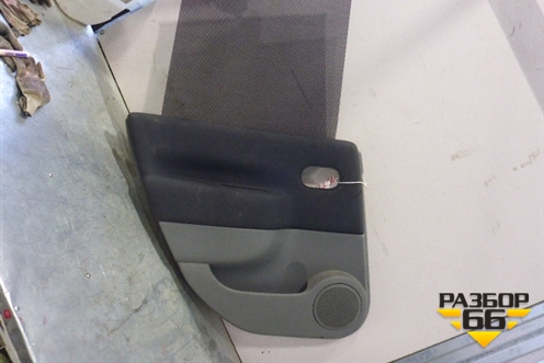 Обшивка двери задней левой под электрику (8200793798) для Renault Scenic с 2003-2009г (Сценик)