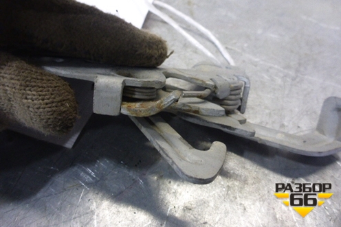 Замок капота для Peugeot 408 с 2012г