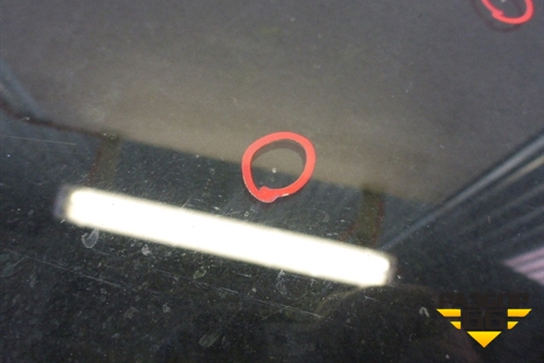 Стекло лобовое (2006г не под датчик дождя) для Volvo C30 с 2006г