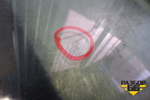 Стекло лобовое (2006г не под датчик дождя) для Volvo C30 с 2006г