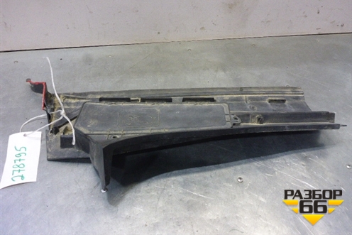 Решетка стеклоочистителей правая (9637992277) для Citroen C3 с 2002-2009г (С3)