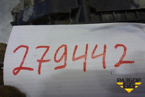 Корпус воздушного фильтра (в сборе 1.8л EW7A) (964975768001) для Peugeot 407 с 2004г