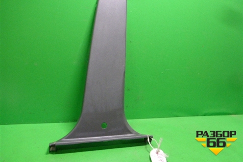 Обшивка стойки центральная нижняя правая для Toyota Hilux с 2005-2015г (Хайлюкс)