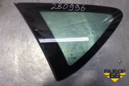 Стекло глухое левое (универсал заднее передняя часть новое 2004г) (8569EF) для Peugeot 407 с 2004г