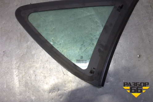 Стекло глухое левое (универсал заднее передняя часть новое 2004г) (8569EF) для Peugeot 407 с 2004г