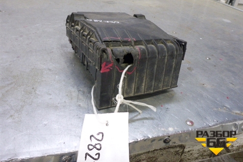 Блок предохранителей подкапотный (3C0937125) для Volkswagen Passat (B6) с 2005-2010г (Пассат Б6)