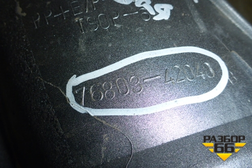 Накладка двери багажника верхняя правая (7680342040) для Toyota Rav-4 с 2006-2013г (Рав 4)