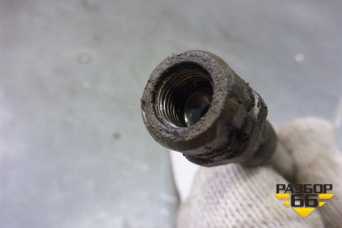 Шланг тормозной (передний) для Volkswagen Touran с 2003-2010г (Тоуран)