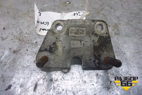 Кронштейн (см фото) для International 9800i