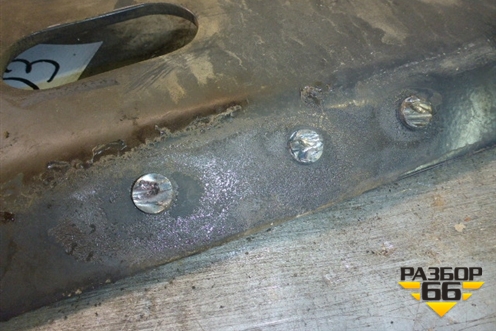 Кронштейн траверсы (передний левый) к раме (1854087) для Scania 5 R Series с 2004-2016г