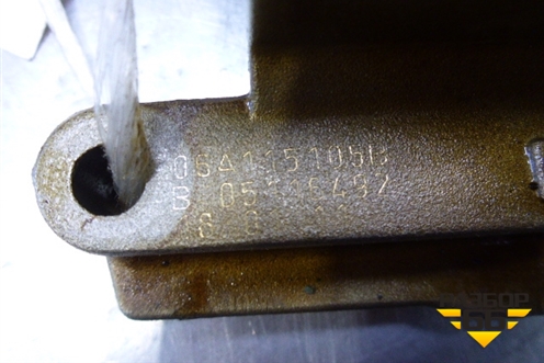 Насос масляный (1.6л BSE) (06A115105B) для Skoda Octavia (А5) с 2004-2013г (Октавия)