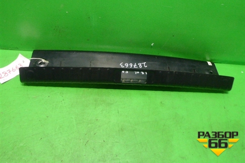 Обшивка багажника (на заднюю панель седан) (12796541B) для Cadillac BLS с 2006г (БЛС)