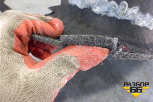 Обшивка багажника правая (задняя часть седан) (12804182) для Cadillac BLS с 2006г (БЛС)