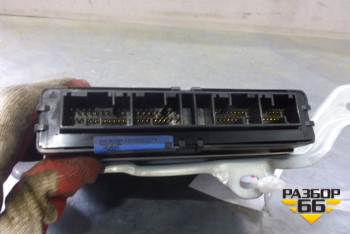 Блок управления ABS (8954033301) для Toyota Camry CV3 с 2001-2006г (Камри)