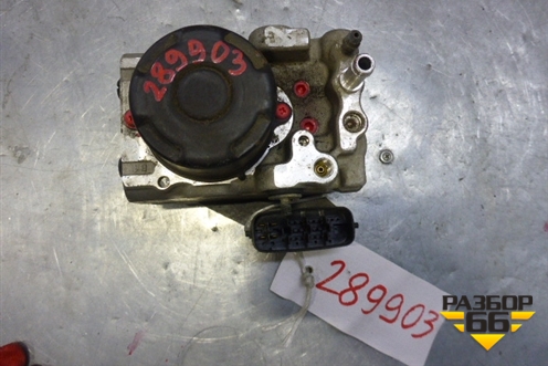 Блок ABS для Toyota Camry CV3 с 2001-2006г (Камри)