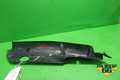 Обшивка стойки задняя нижняя левая (5JA867765A) для Skoda Rapid с 2013г (Рапид)