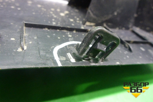 Обшивка стойки задняя нижняя левая (5JA867765A) для Skoda Rapid с 2013г (Рапид)