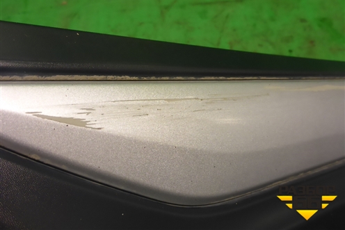 Накладка двери задней правой (после 2015г) (5757A410) для Mitsubishi Outlander с 2012-2024г (Аутлендер)