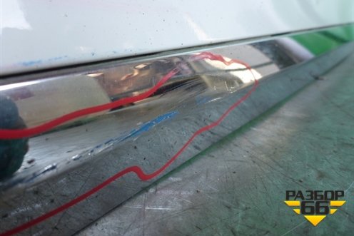 Накладка двери передней правой (после 2013г с хромом) для Volvo XC60 с 2008-2017г (ХС60)