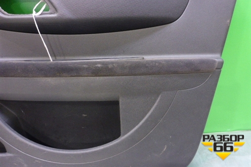 Обшивка двери передней правой под электрику (5ти дверный кузов) (96838956ZD) для Citroen C4 с 2005-2011г (С4)