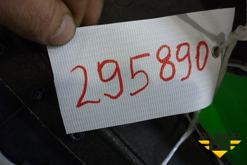 Обшивка двери передней правой под электрику (5ти дверный кузов) (96838956ZD) для Citroen C4 с 2005-2011г (С4)