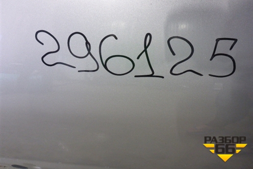 Дверь задняя левая (6700448022) для Lexus RX-300 с 1998-2003г (РХ)