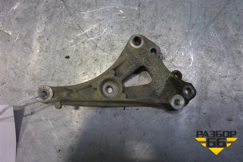 Кронштейн компрессора кондиционера (1.6л PSA) (V758078180) для Citroen C4 с 2005-2011г (С4)