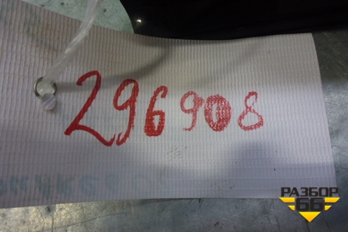 Накладка стойки (центральной правой) (7L6853318D) для Volkswagen Touareg c 2002-2010г (Туарег)