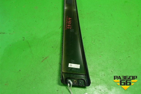 Накладка стойки (центральной левой) (7L6853317D) для Volkswagen Touareg c 2002-2010г (Туарег)