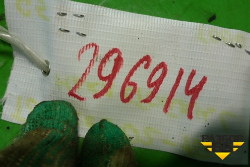 Накладка стойки (центральной левой) (7L6853317D) для Volkswagen Touareg c 2002-2010г (Туарег)