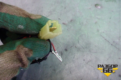 Кнопка (звукового сигнала правая) для Chevrolet Aveo (T250) с 2005-2011 (Авео Т250)