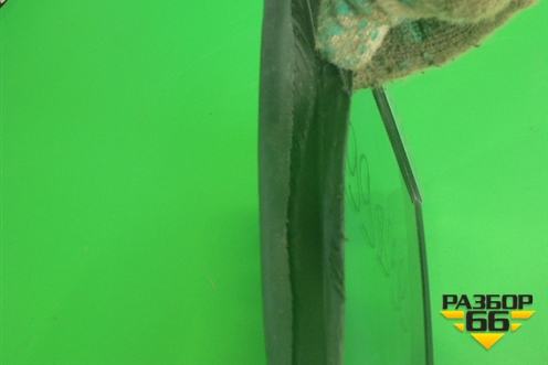 Стекло глухое правое (8569XJ) для Peugeot 3008 с 2010-2016г