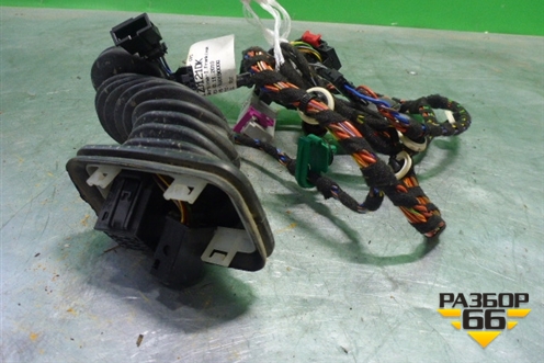 Проводка двери передней правой для Skoda Octavia (А5) с 2004-2013г (Октавия)