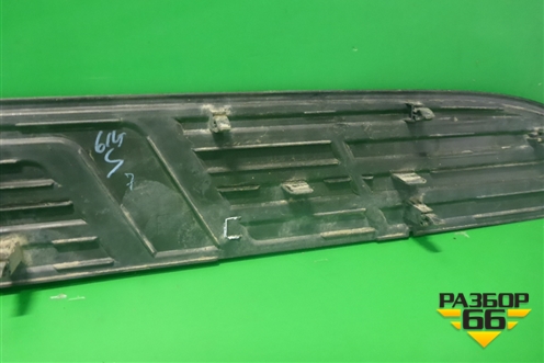 Накладка подножки правой (517716A130) для Toyota Land Cruiser Prado(150) с 2009г (Ленд Крузер Прадо)