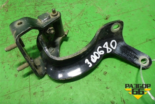 Петля двери багажника (правая) (4L0827300B) для Audi Q7 c 2005-2015г (Ку 7)