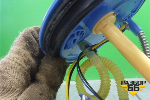 Насос топливный электрический (1K0919051D) для Skoda Yeti с 2009г (Етти)