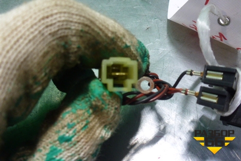 Кнопка (звукового сигнала правая) для Chevrolet Aveo (T250) с 2005-2011 (Авео Т250)