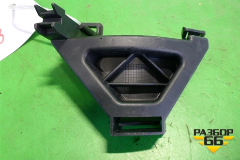 Кронштейн ПТФ правый (новый) (6M5Y17B783AA) для Ford Focus 3 с 2011г (Фокус)