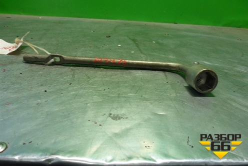 Ключ балонный для Mitsubishi Lancer-9  с 2003-2008г (Лансер)