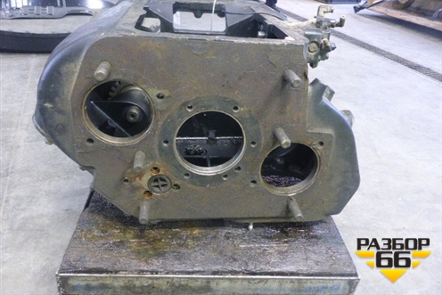 Корпус КПП (4305647C) для International 9800i