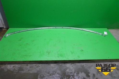 Молдинг на кузов правый (3C8854702) для Volkswagen Passat-CC с 2008г (Пассат ЦЦ)