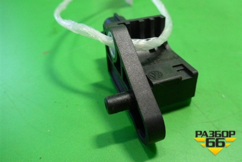 Датчик AIR BAG (задний левый) (5N0959351B) для Volkswagen Passat-CC с 2008г (Пассат ЦЦ)