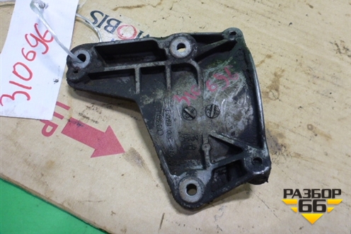 Кронштейн компрессора кондиционера (2.8л ACK) (078260835F) для Audi A8 с 1998-2003г (А8)