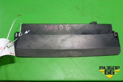 Фонарь задний стоп сигнал (3C8945087) для Volkswagen Passat-CC с 2008г (Пассат ЦЦ)