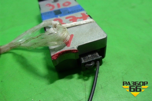 Антенна электрическая (3C8035552A) для Volkswagen Passat-CC с 2008г (Пассат ЦЦ)